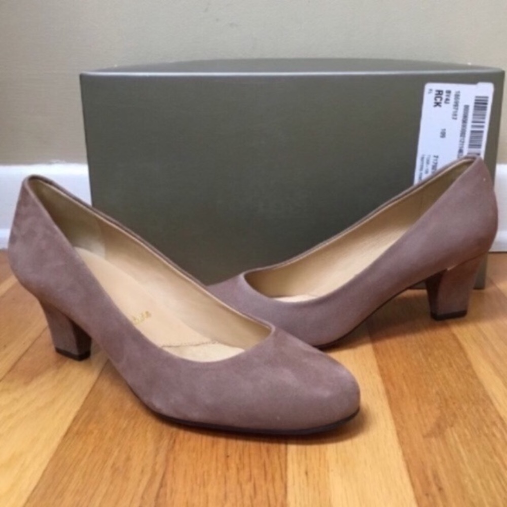 TROTTERS Penelope Dark Nude Suede Pumps Size 5.5
